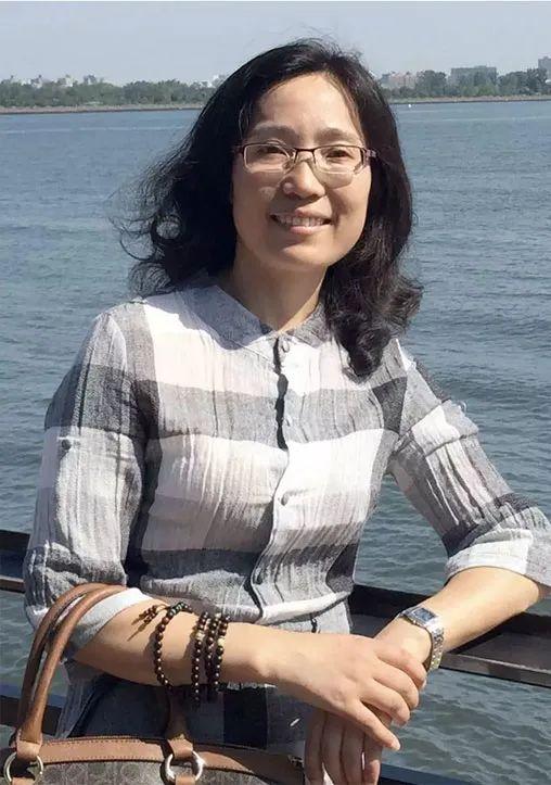 伊春王雪梅的科技前沿之旅，最新高科技产品体验动态
